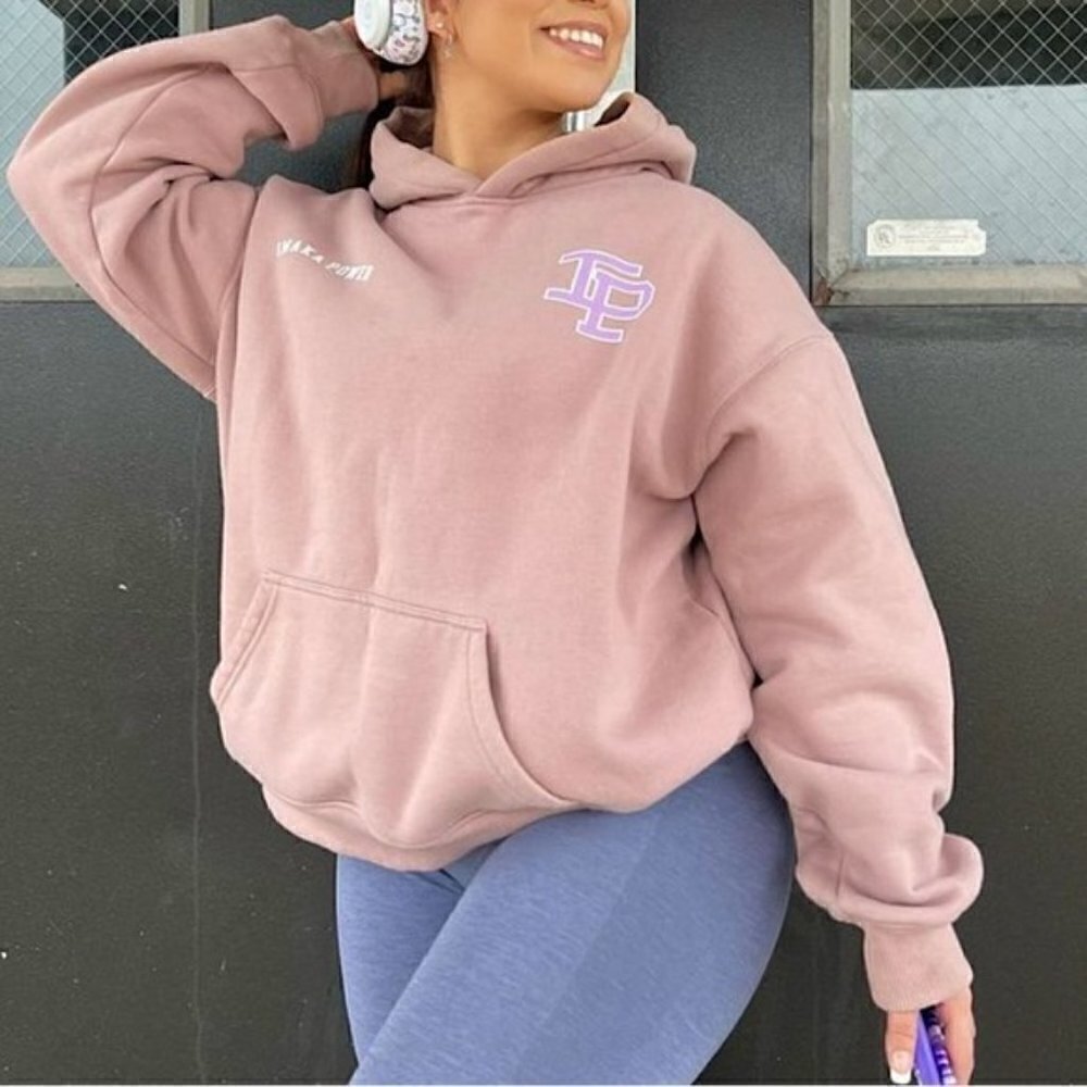 Inaka Power Pullover Hoodie in Pink